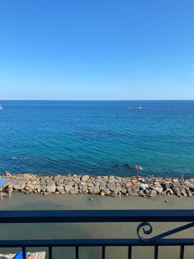 Appartamento Borgo Prino Imperia Esterno foto