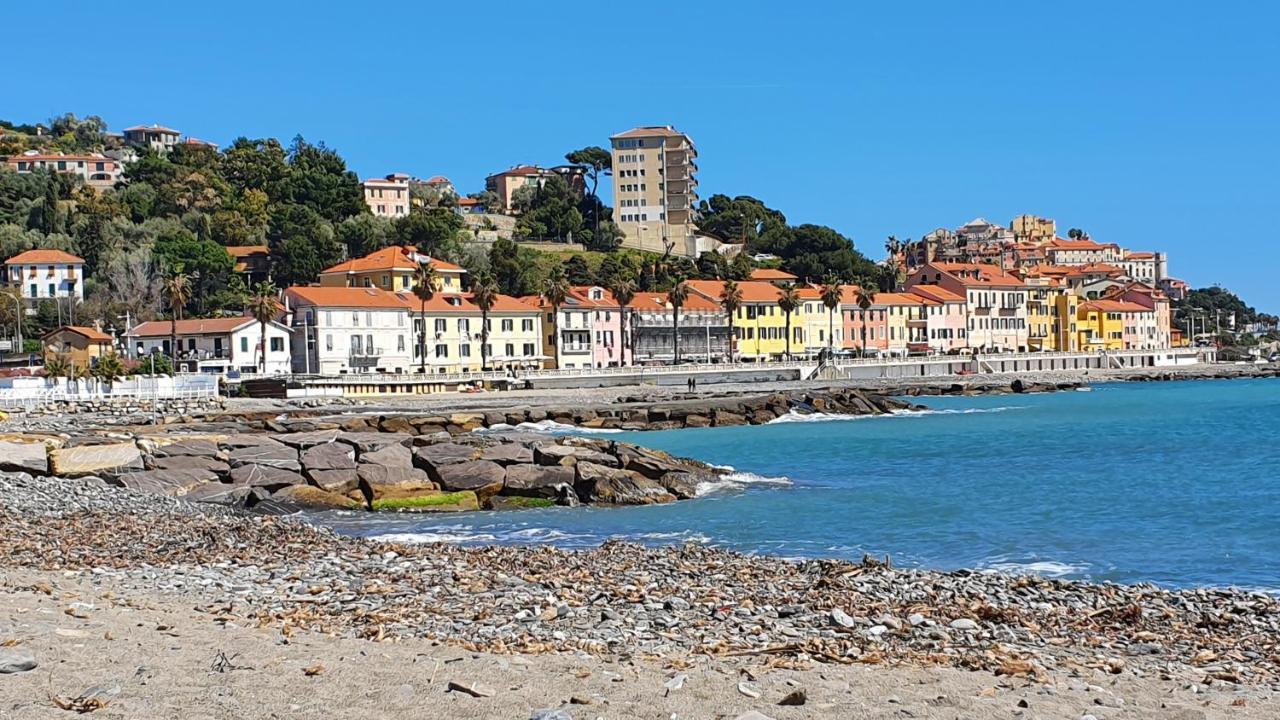 Appartamento Borgo Prino Imperia Esterno foto